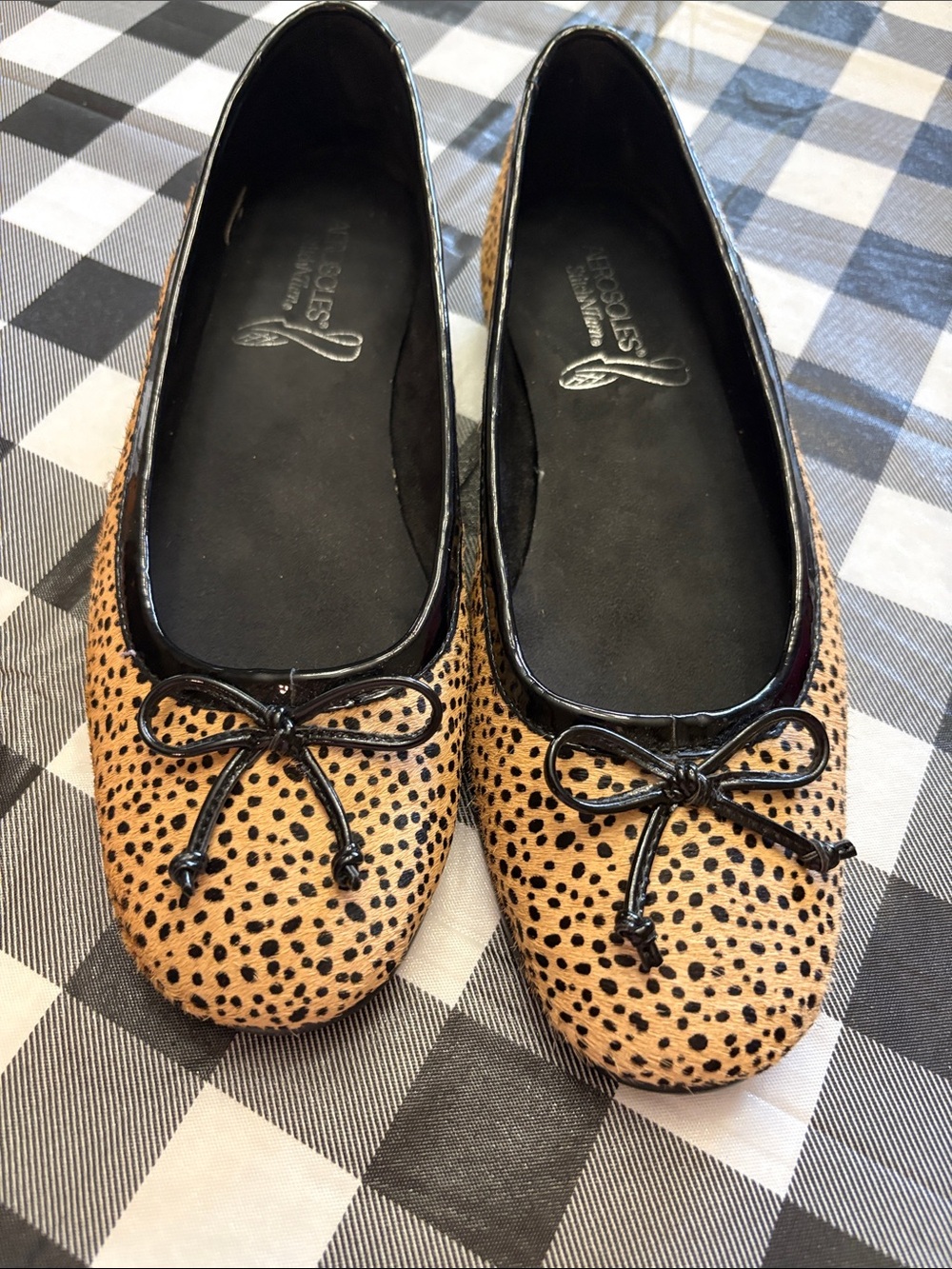 AEROSOLES Tan and Black Leopard-Print Ballet Flats